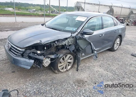 2018 Volkswagen Passat 2.0T Se из США, поврежденный, VIN 1VWBA7A35JC011922